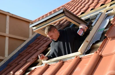 Pose de fenêtres de toit Velux à Molinet